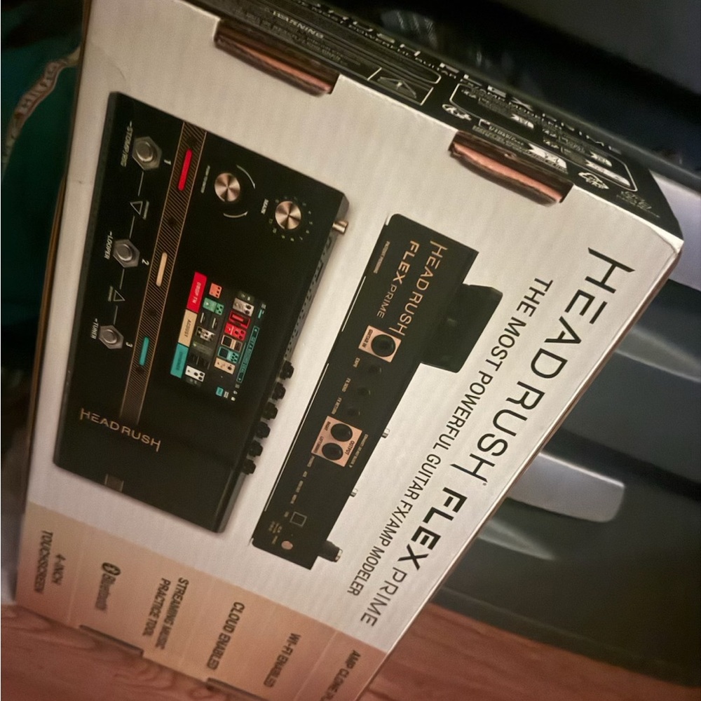 HEADRUSH FLEX Multi-Effect Guitar Pedal
